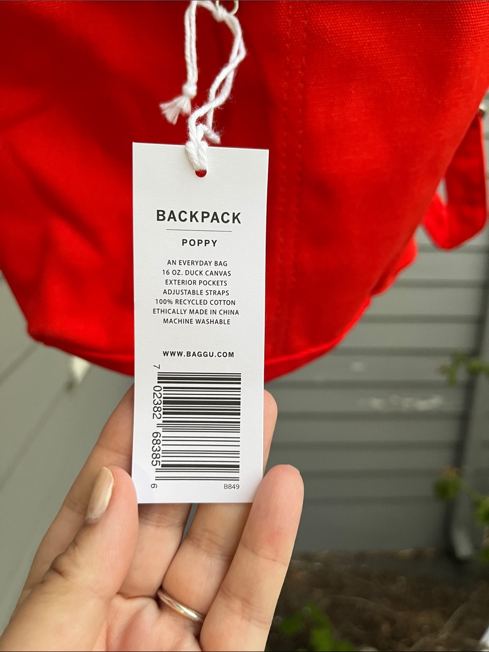 BAGGU Bright Red Canvas Backpack with Flap - Picture 2 of 4